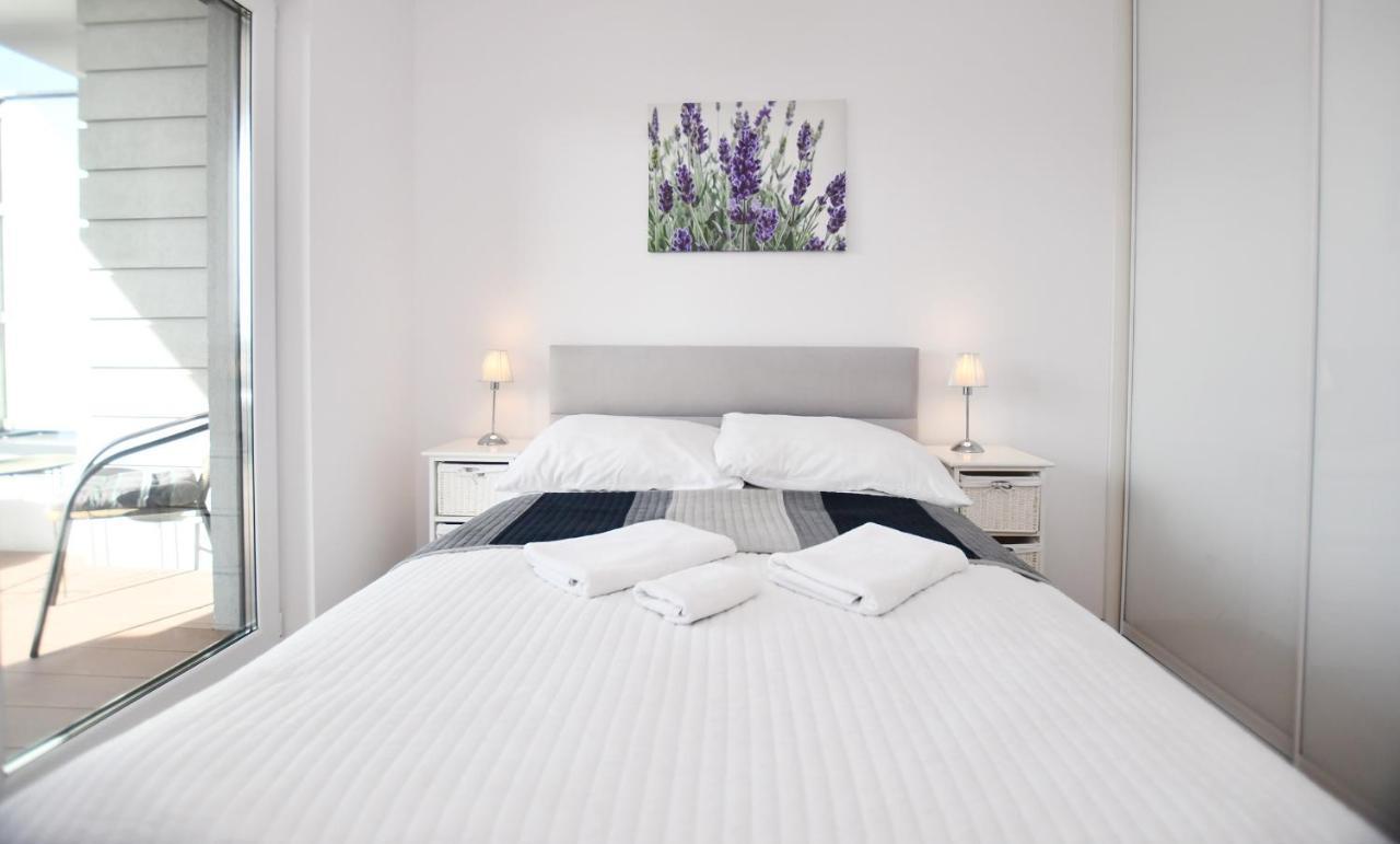 Apartament Solna C506 코워브제크 외부 사진