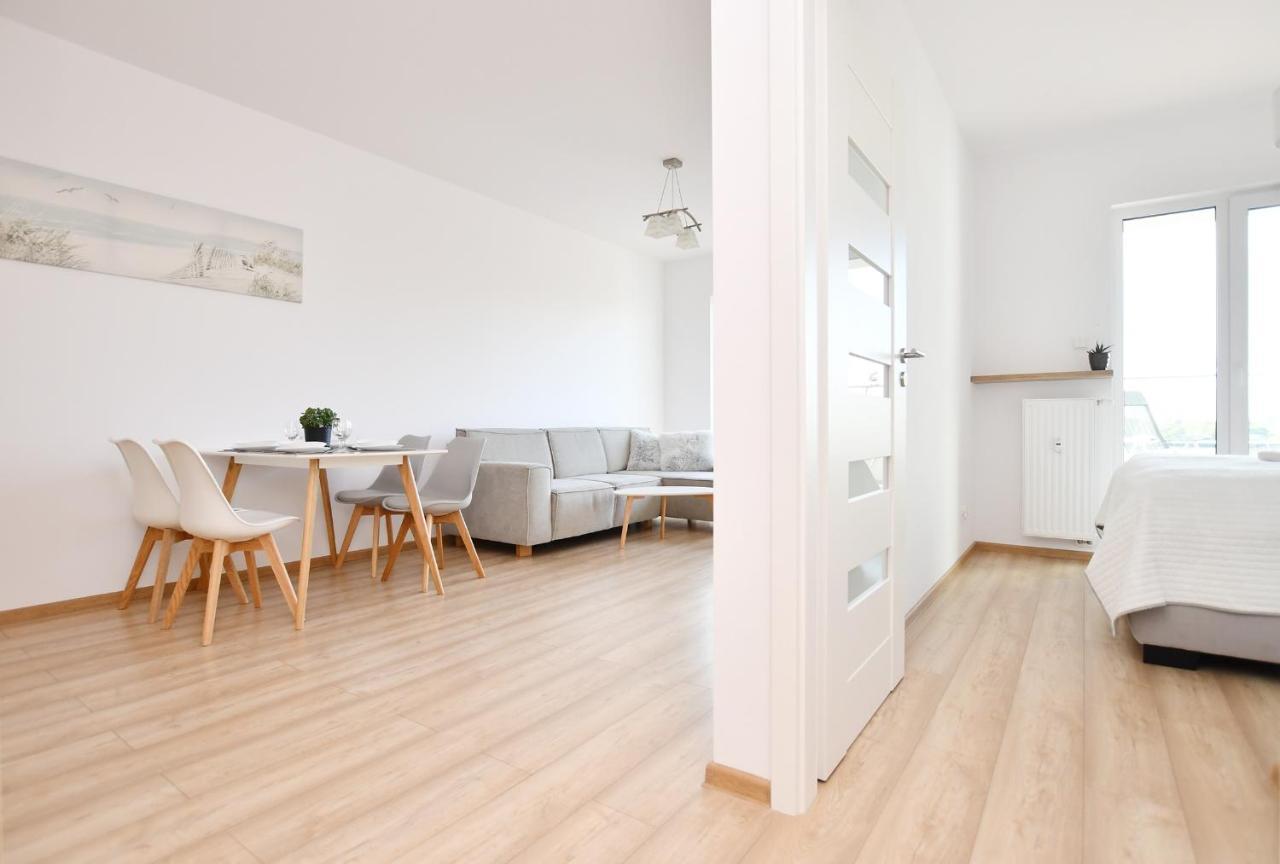 Apartament Solna C506 코워브제크 외부 사진